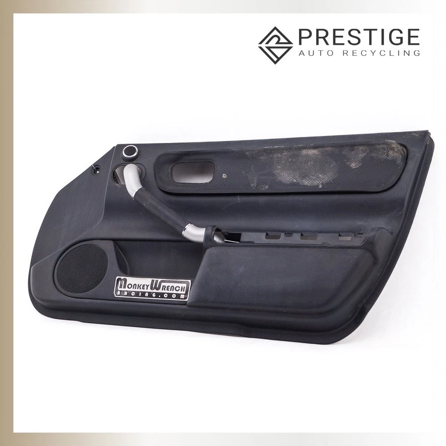 02-2004 TOYOTA MR2 Spyder Door Trim Panel Cover Front Right Black 67610-17620-C0 Foto 2 de 4