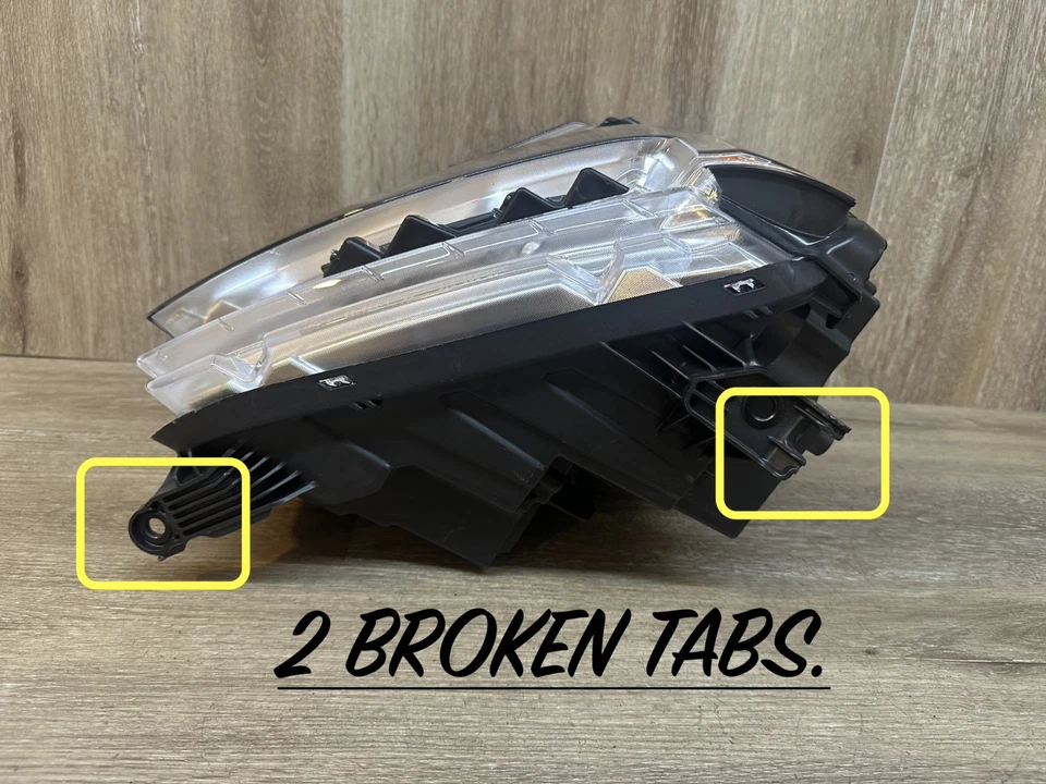 2022-23 CHEVROLET SILVERADO 1500 RIGHT SIDE RH HEADLIGHT OEM 85856479 - Image 2 of 4