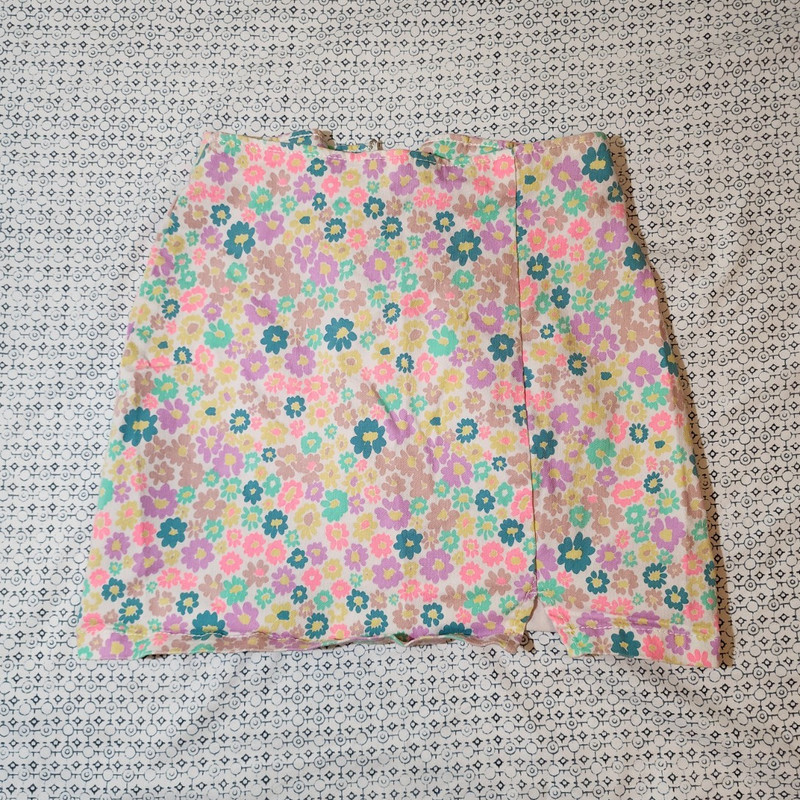 Wild Fable Girls Size 2 Multicolor Floral Mini Skirt Zip Closure