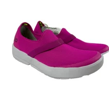 OOFOS Women's OOmg Low White/Hot Pink Slip On Comfort Recovery Shoes Size 12 NEW