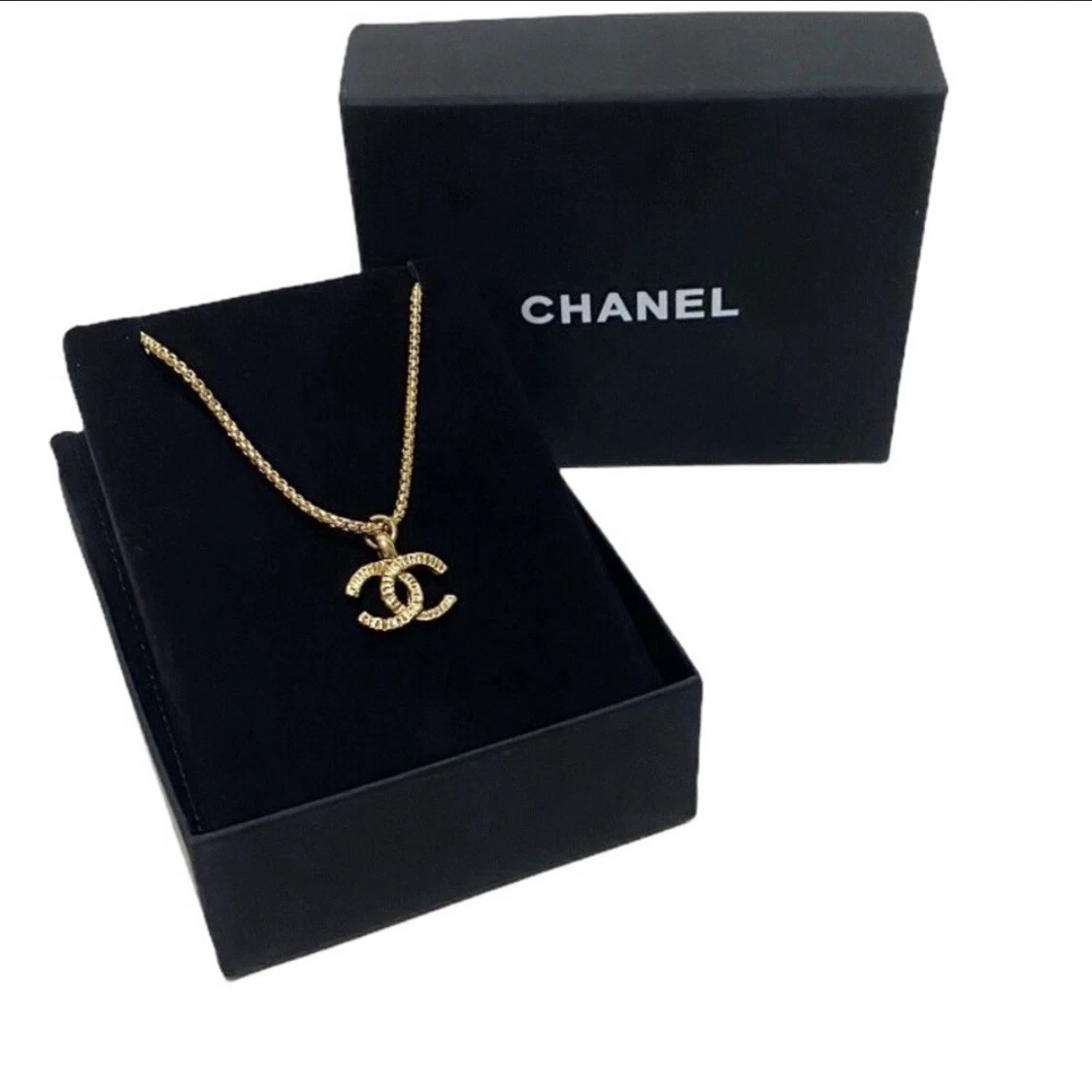 Chanel - Authenticated CC Necklace - Gold Plated Gold for Women, Very Good Condition