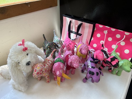 Lote de Peluche Victoria's Secret Rosa Perro y Molly 2004 Plus 2 Bolsas de Compras de Papel - Imagen 11 de 11