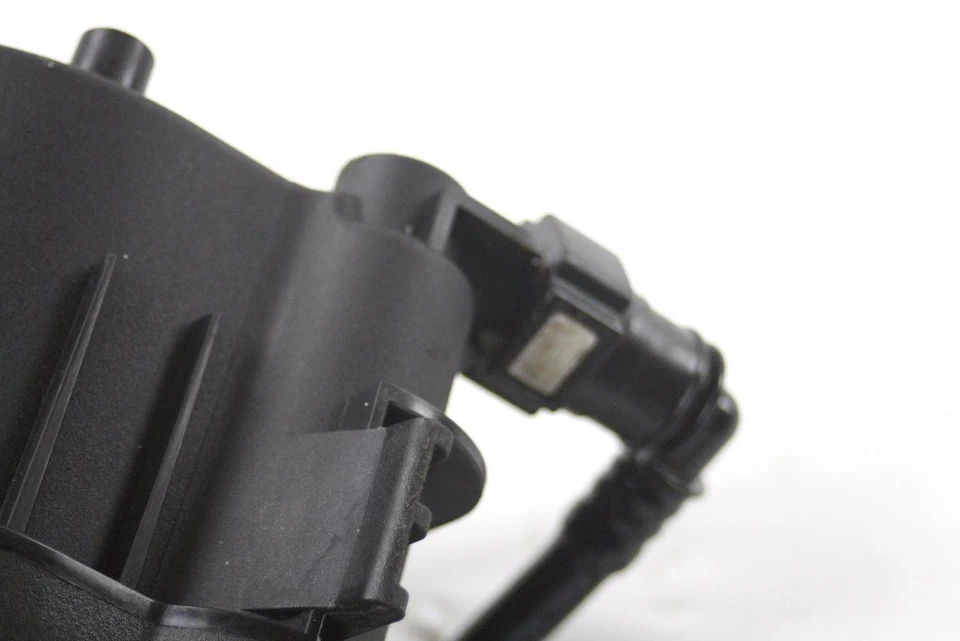 1383736 FUEL FILTER FORD FIESTA 1.4 D 50KW 5M 5P (2009) SPARE USED - Image 3 of 4