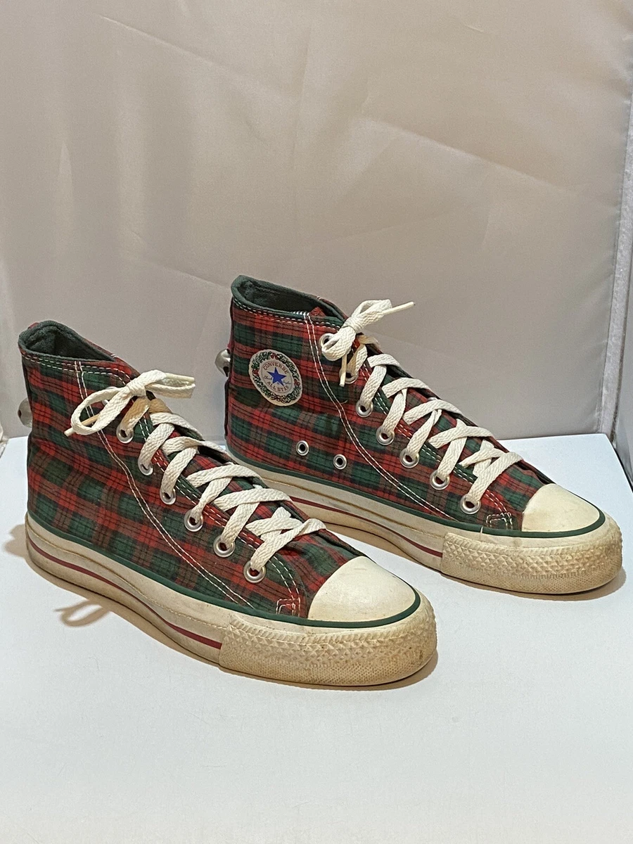 Christmas chuck sales taylors