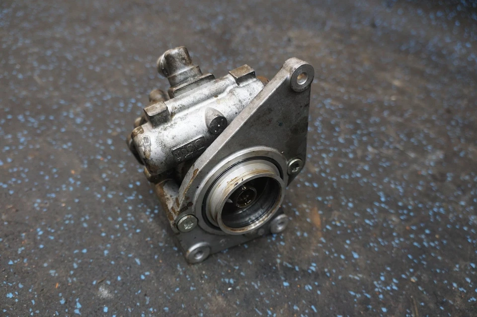 Масляный насос гидроусилителя руля от оригинального производителя 420145157a Lamborghini Gallardo LP560 LP550 LP570 - Изображение 3 из 4