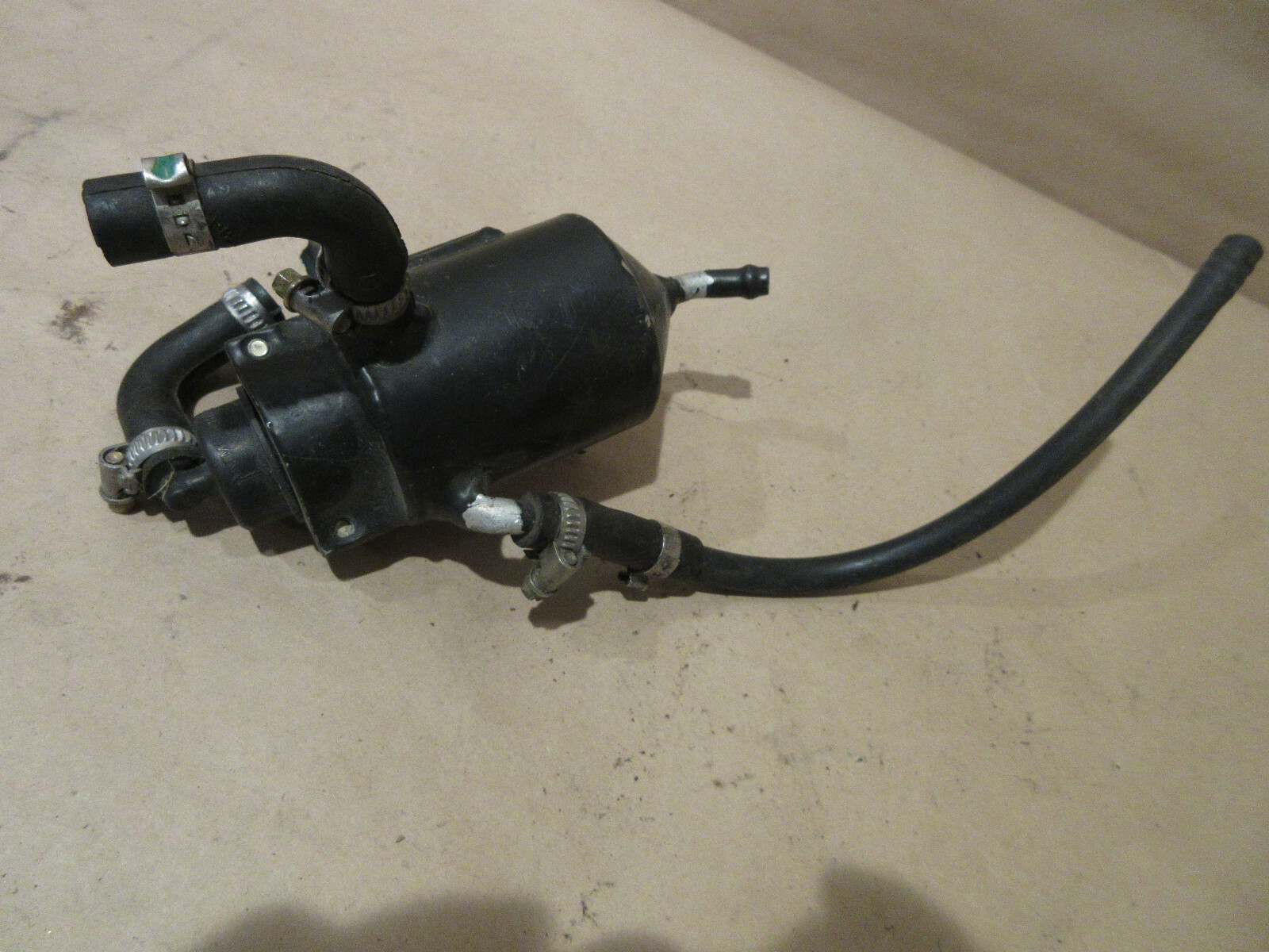 Ferrari 355 2.7 5.2 Vapor Seperator / Disareator With Valve P/N 157977