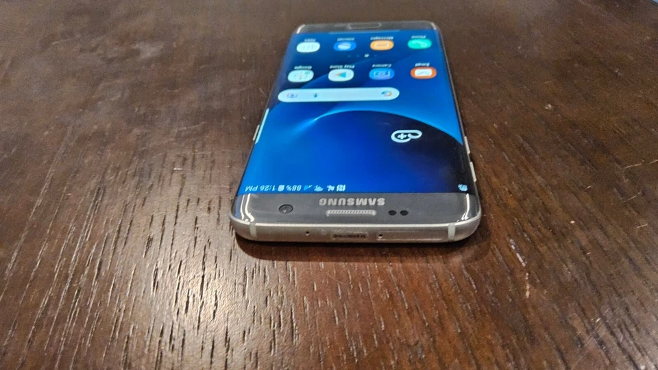 Samsung Galaxy S7 edge SM-G935T (T-Mobile) USED EXCELLENT CONDITION - Image 2 of 4