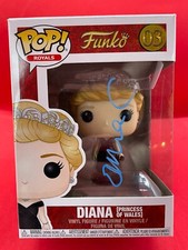 EMMA CORRIN signed Autogramm Funko Pop DIANA in Person autograph ACOA