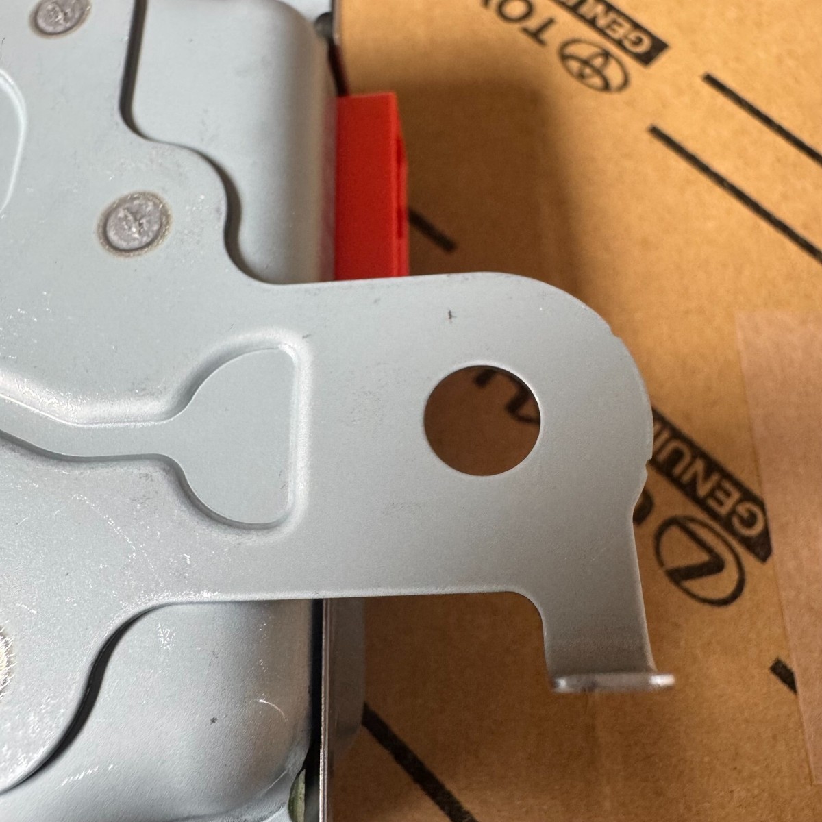 TOYOTA バッテリー電圧センサー 89560-52110 TOYOTA バッテリー電圧センサー 89560-52110 - メルカリ
