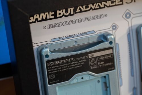 Smontato Gameboy Advance SP Art con Telaio, Smonta GBA SP Teardown - Foto 3 di 9