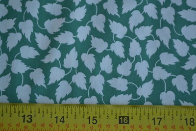 By 1/2 Yd, Cream on Green Quilt Cotton ''Aunt Grace's'', Marcus/Rothermel, B26