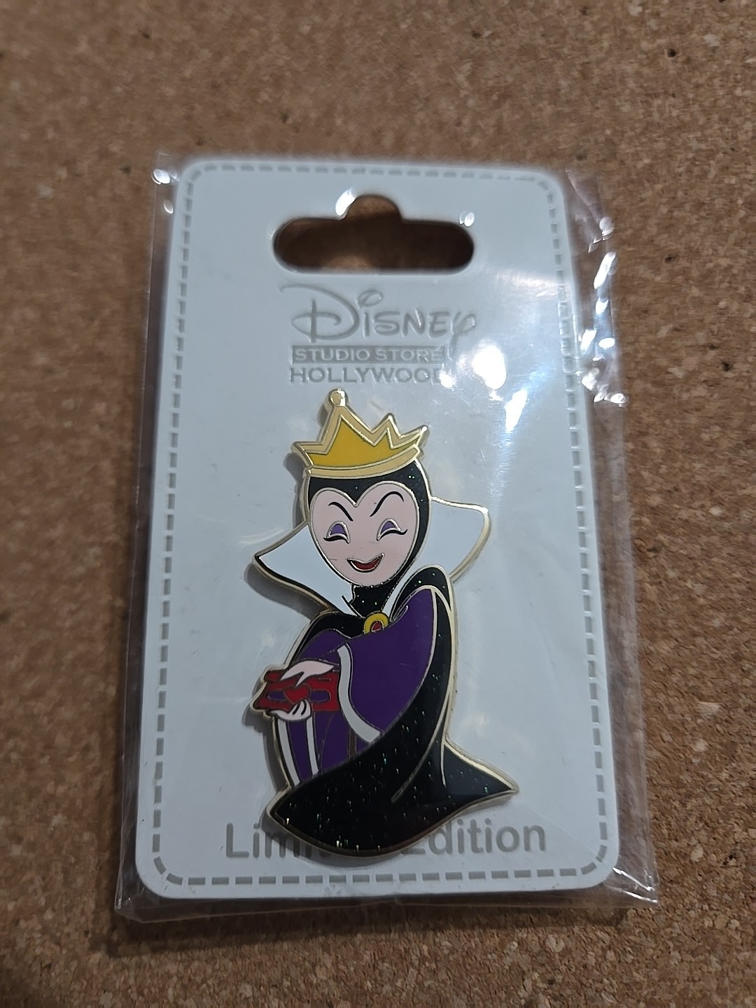 Le 300 Villains Cuties Pin Evil Queen DSF DSSH  Snow White 