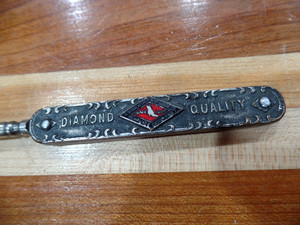 ANTIQUE PORCELAIN DIAMOND SHOES BUTTON HOOK V SCHOENECKER CO MILWAUKEE WISCONSIN