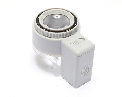 Sona Enterprises ML7527L 1-1/4'' 8x Illuminated Adjustable Focus Magnifier