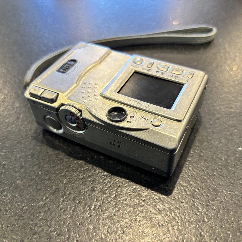 Canon PC1008 PowerShot S300 ELPH AF Digital Camera 2.1MP 3x Zoom - UNTESTED - Image 4 of 4