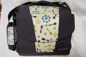 munchkin portable travel child booster seat