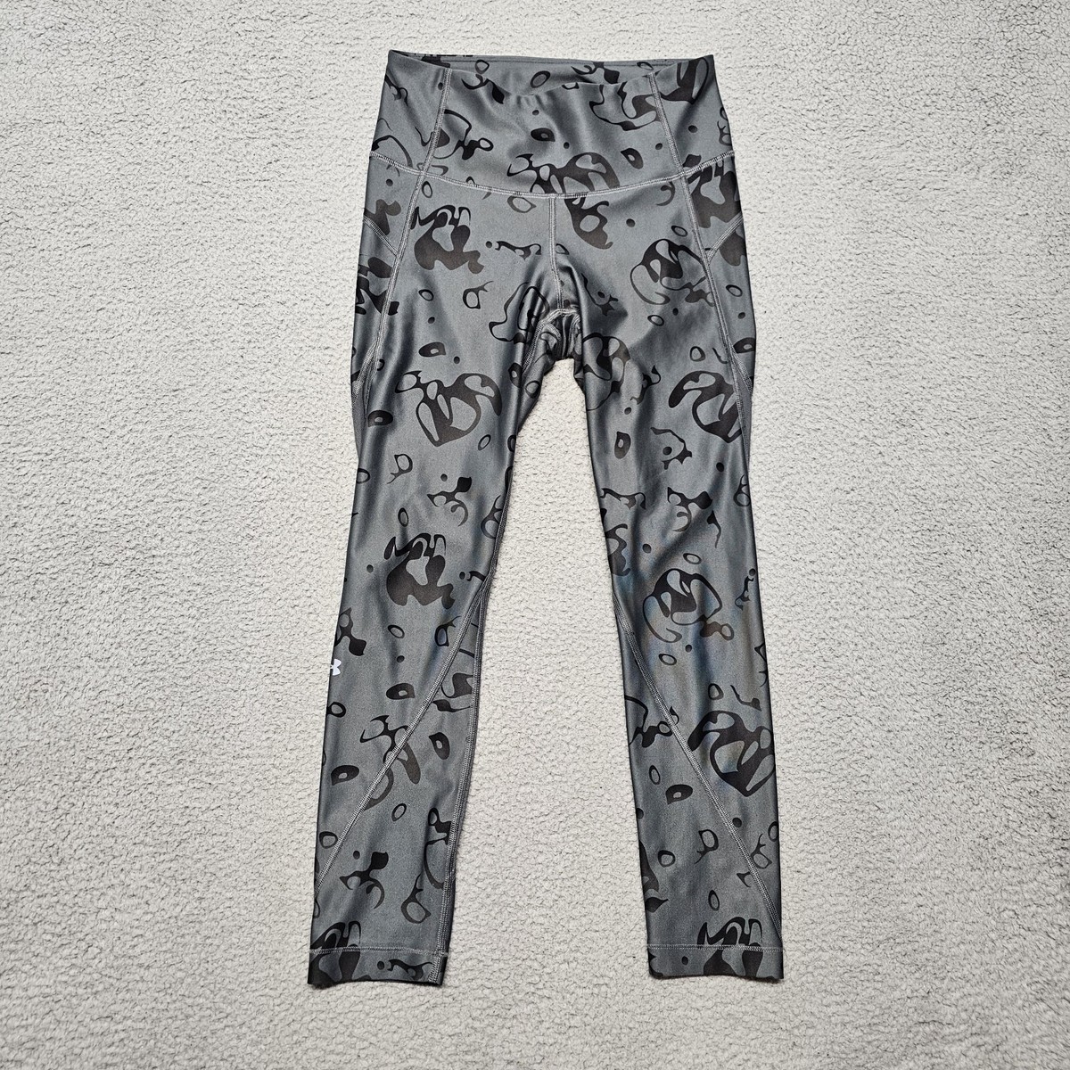 Under Armour UA Womens Heat Gear Black Gray Printed Leggings Size Medium  Cropped