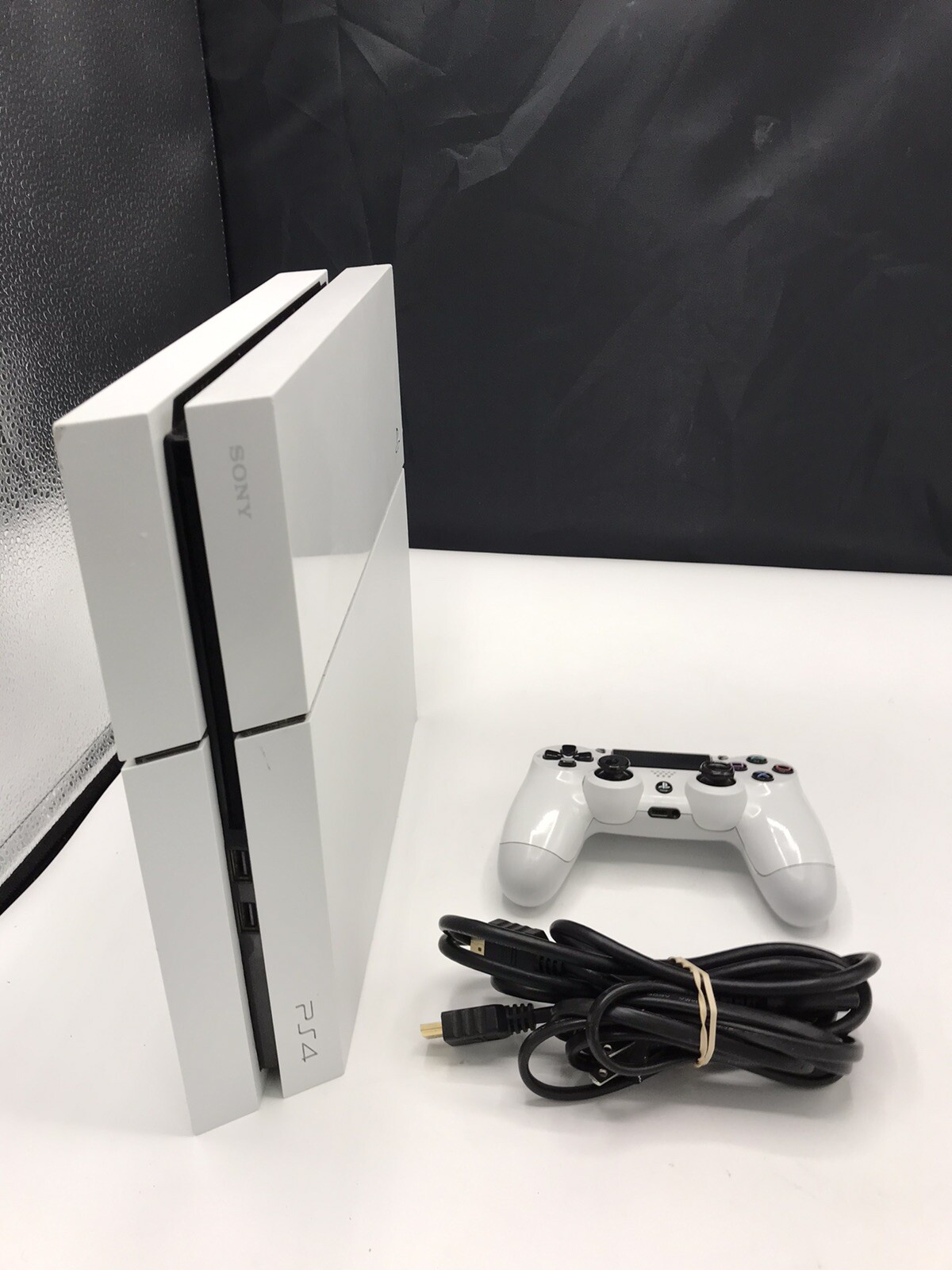PlayStation4 - PS4本体、スペシャルバンドルクーポン付 未使用 Playstation4 スペシャルバンドルクーポン(対象のPS4用DL