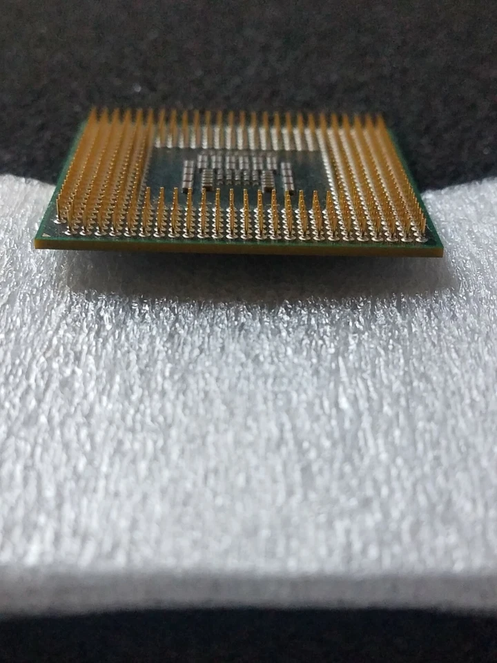 Procesador Intel Celeron SLGLQ @ 2,20 GHz/1 M/800 MHg (AW80585900) - Probado 100 % Foto 4 de 4