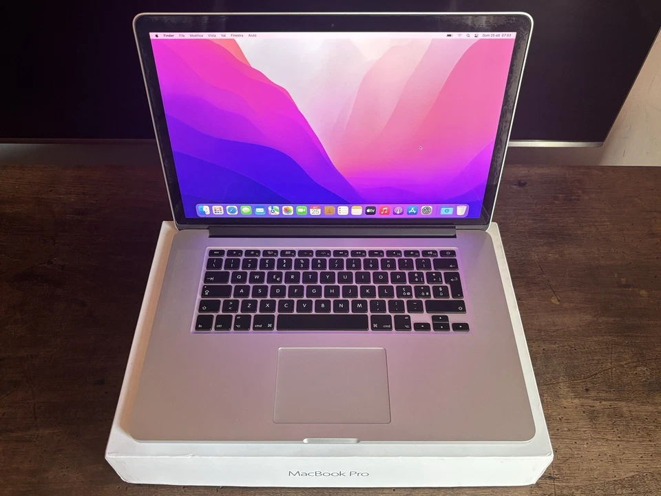 Apple MacBook Pro 15" 2015 · i7 · 16GB · 128GB, foto 1 di 4