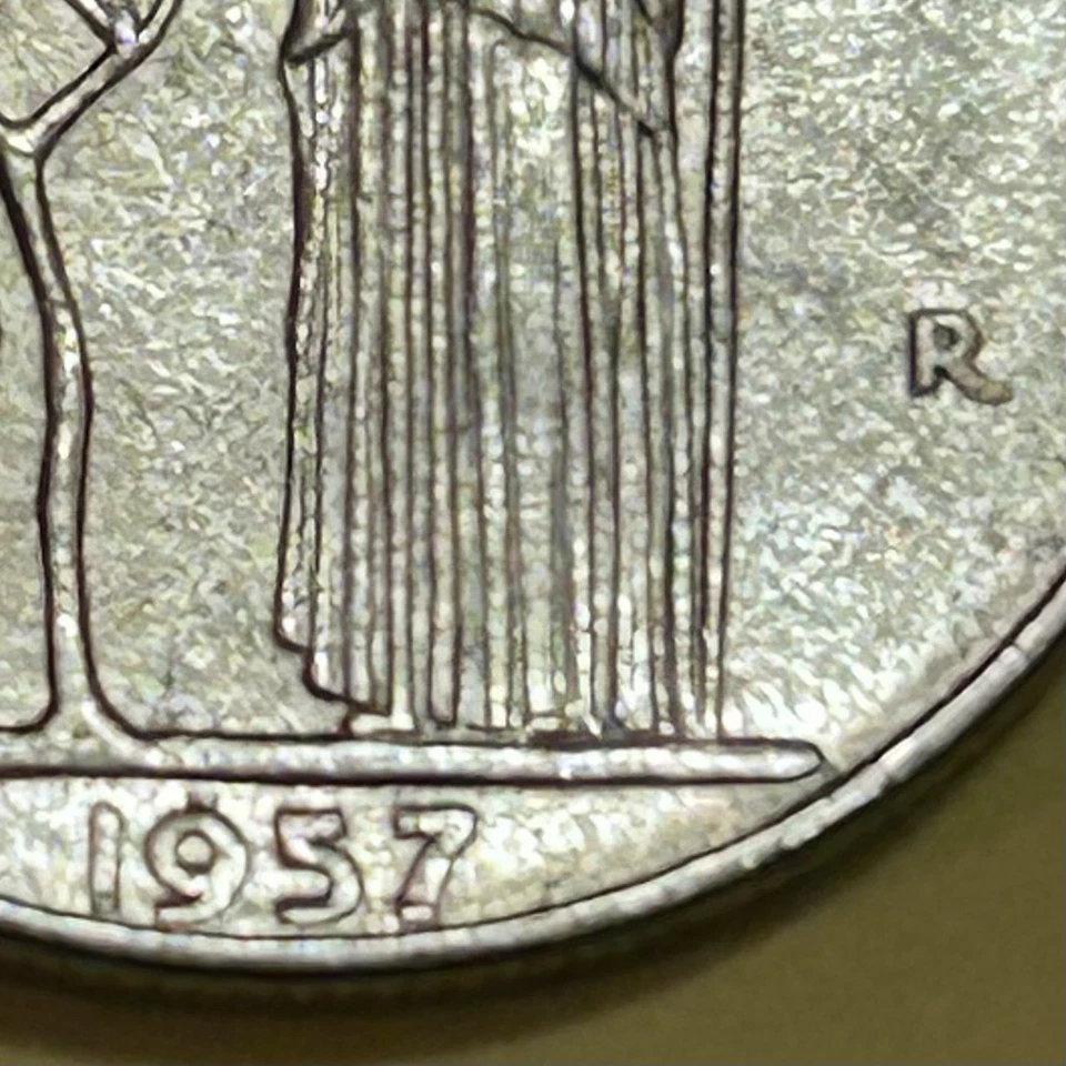 Moneda europea R italiana L100 1957 doble troquel Foto 2 de 4
