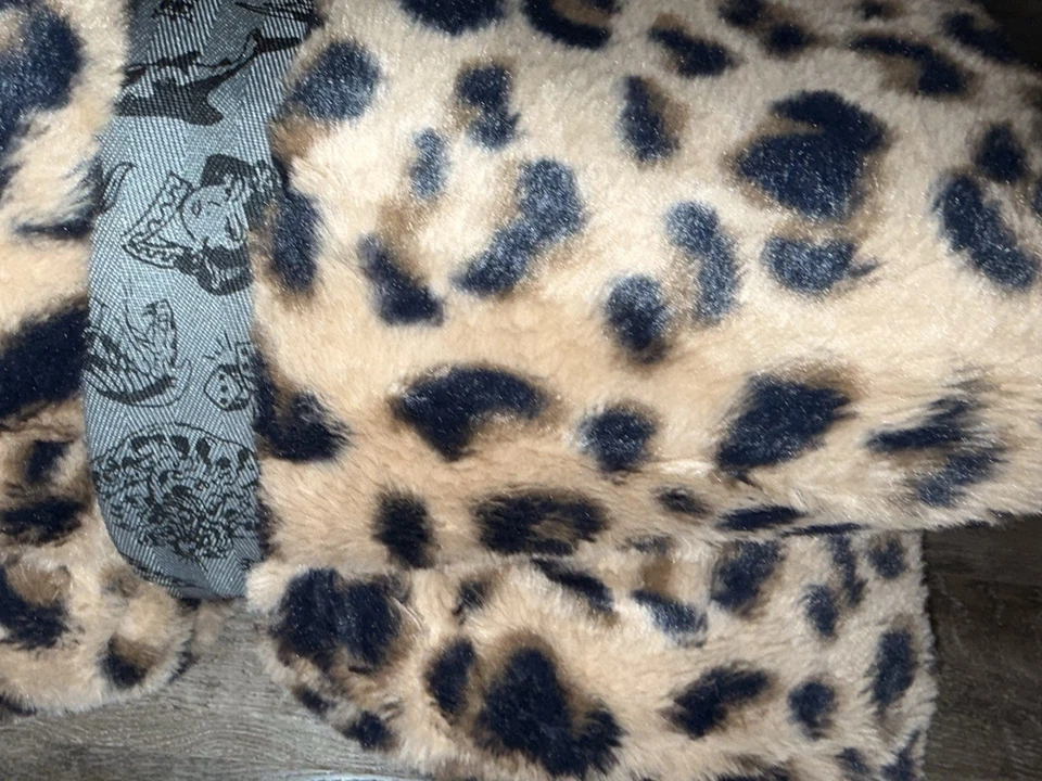 Ed Hardy ~ Faux Fur King Comforter Fuzzy Cheata Animal 102" x 90" Blanket - Image 3 of 4