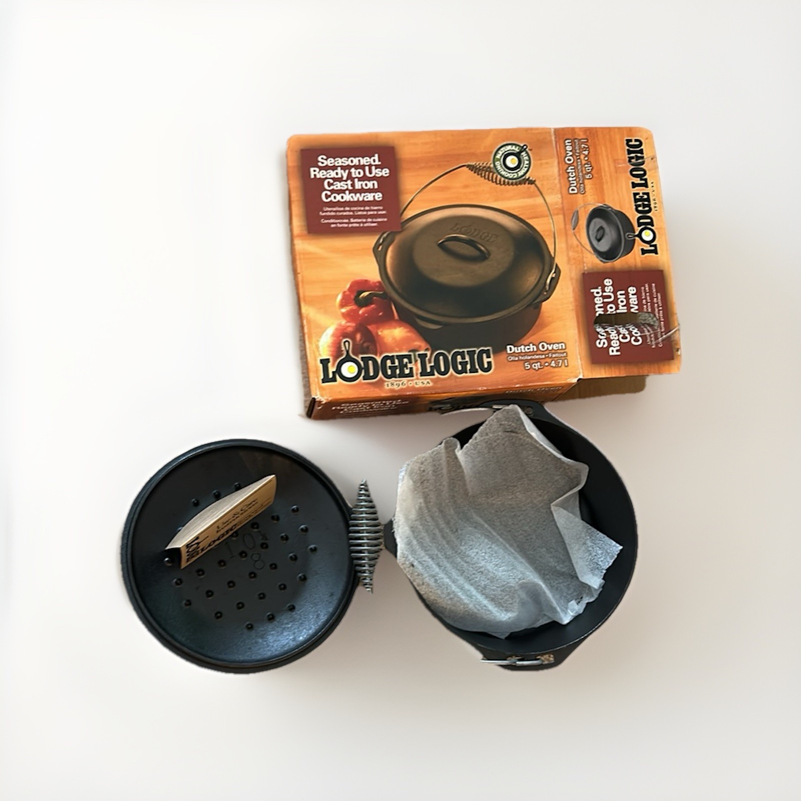 Lodge Cast Iron Dutch Oven 5 Quart Pre-Seasoned