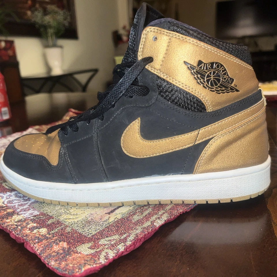 Talla 10 - Air Jordan 1 Retro Alto Melo - Ligeramente Usado, Sin Caja Foto 2 de 4