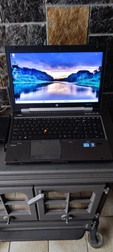 HP ELITEBOOK 8560W WIN 11 25H2 & Ubuntu 22.04