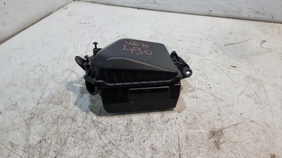 Renault Clio Fuse Box Engine Bay MK3 Pre-Facelift 2006 OEM 