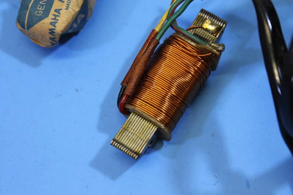 Bobina de iluminação NOS Yamaha fabricante de equipamento original 1 1970-1971 G6 S 1972 G7 S 232-81313-20 - Imagem 4 de 4