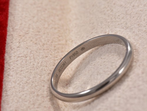 Cartier Platinum 1895 Wedding Band 2.5mm Ring Size 59 in Pouch Lovely 8.75 - Picture 5 of 6
