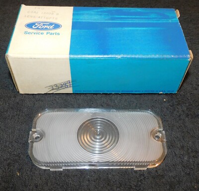 61-64 Galaxie F100 64-65 Thunderbird Fairlane 64-67 Comet NOS PARKING LAMP LENS