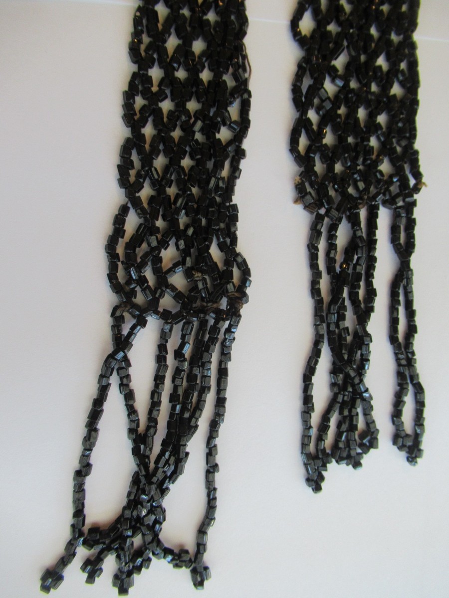 Antique Art Deco 1920's black glass flapper Lariat Necklace As Is View 6