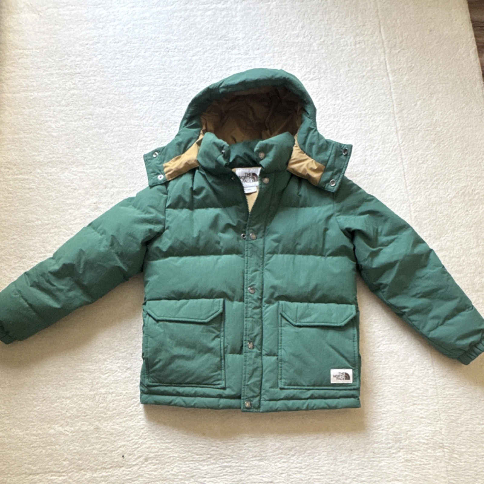 The North Face Unisex Kids Green Parka Jacket M Hooded Insulated Snap Closure