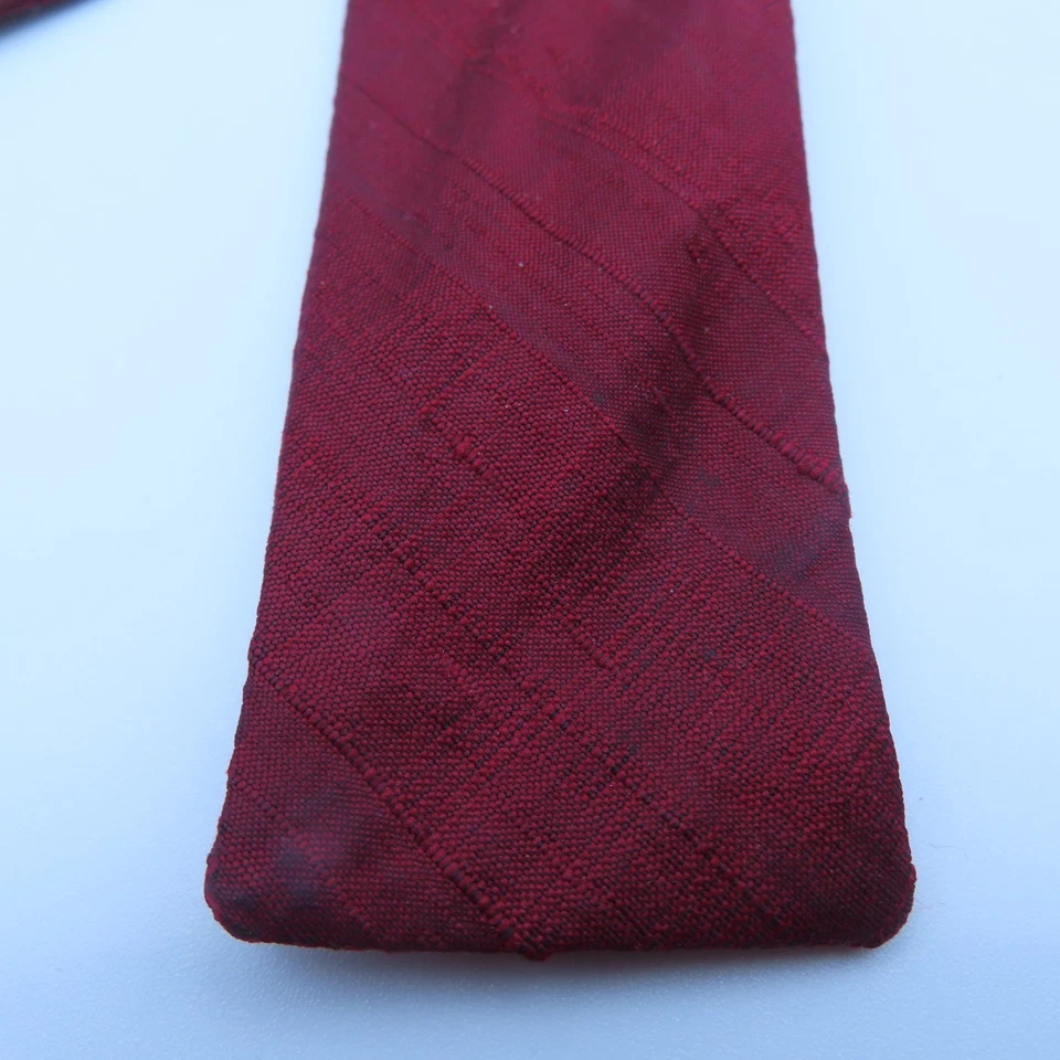 Beau Ties Ltd. Bow Tie Silk Self Tie Red Solid Textured USA - Image 2 of 4