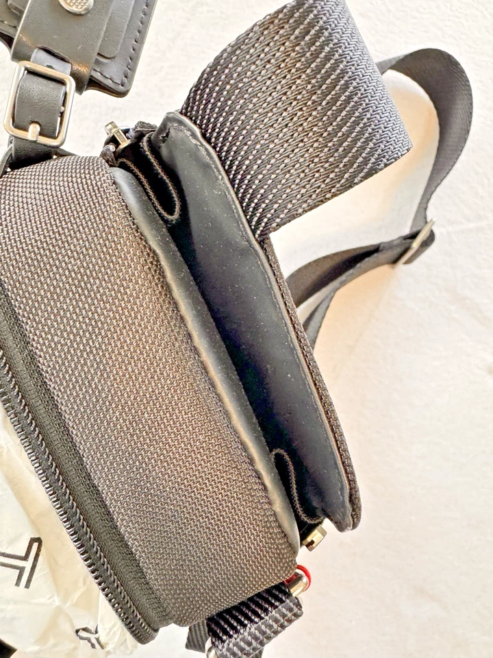 Nuevo Bolso de Viaje TUMI ROGERS Negro Balístico Nylon/Cuero Pequeño $250 Foto 3 de 4