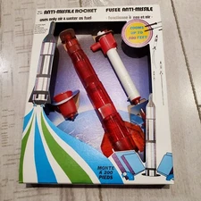 Vintage Park Plastics Anti-Missile Rocket No 550 200ft Uses Air & Water NEW VHTF
