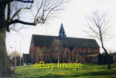 Foto 6x4 St Luke's, Phipps Hatch Lane, Enfield Enfield\/TQ3396 St Luke&# um 1999