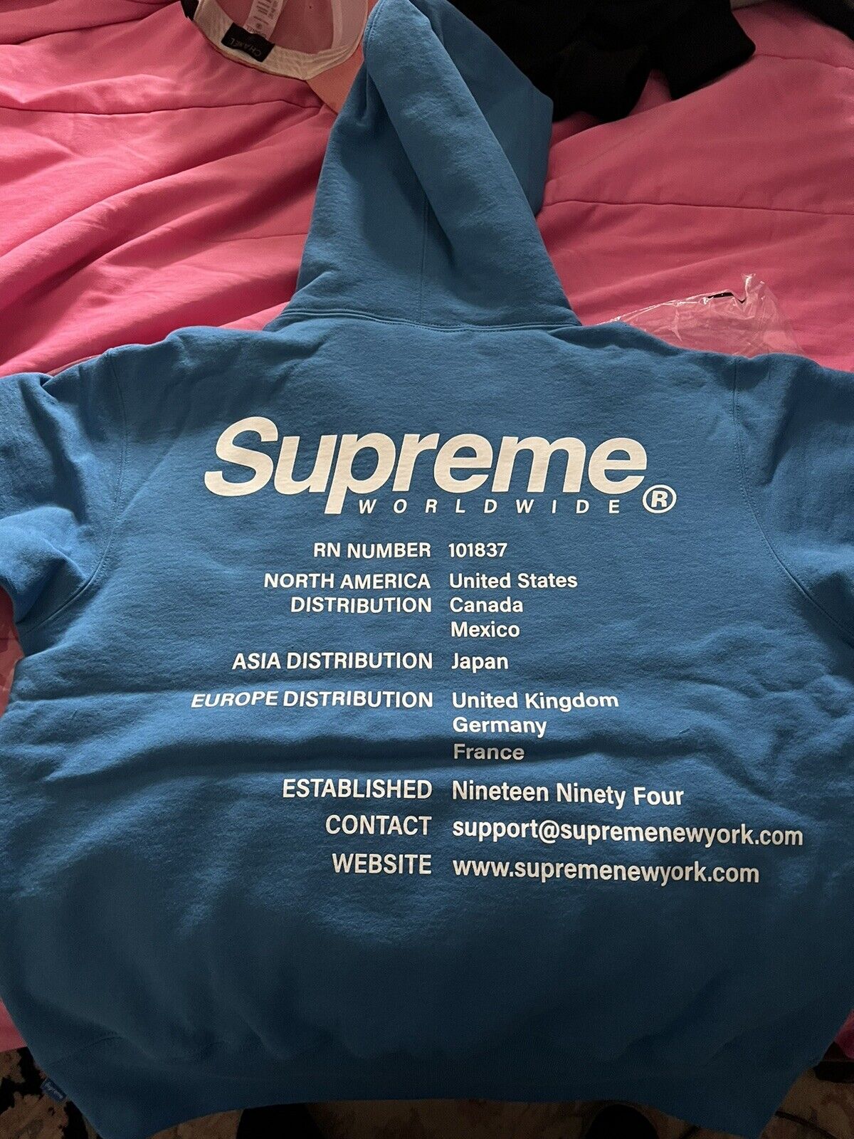 Supreme Worldwide Hooded Sweatshirt Small Blue