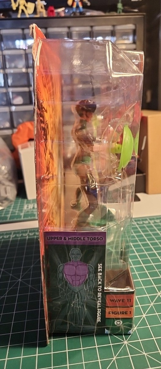 DC UNIVERSE CLASSICS SERIES 11 FIGURE 1 GREEN LANTERN KATMA TUI