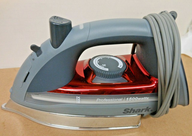 shark lightweight professional steam iron gi305