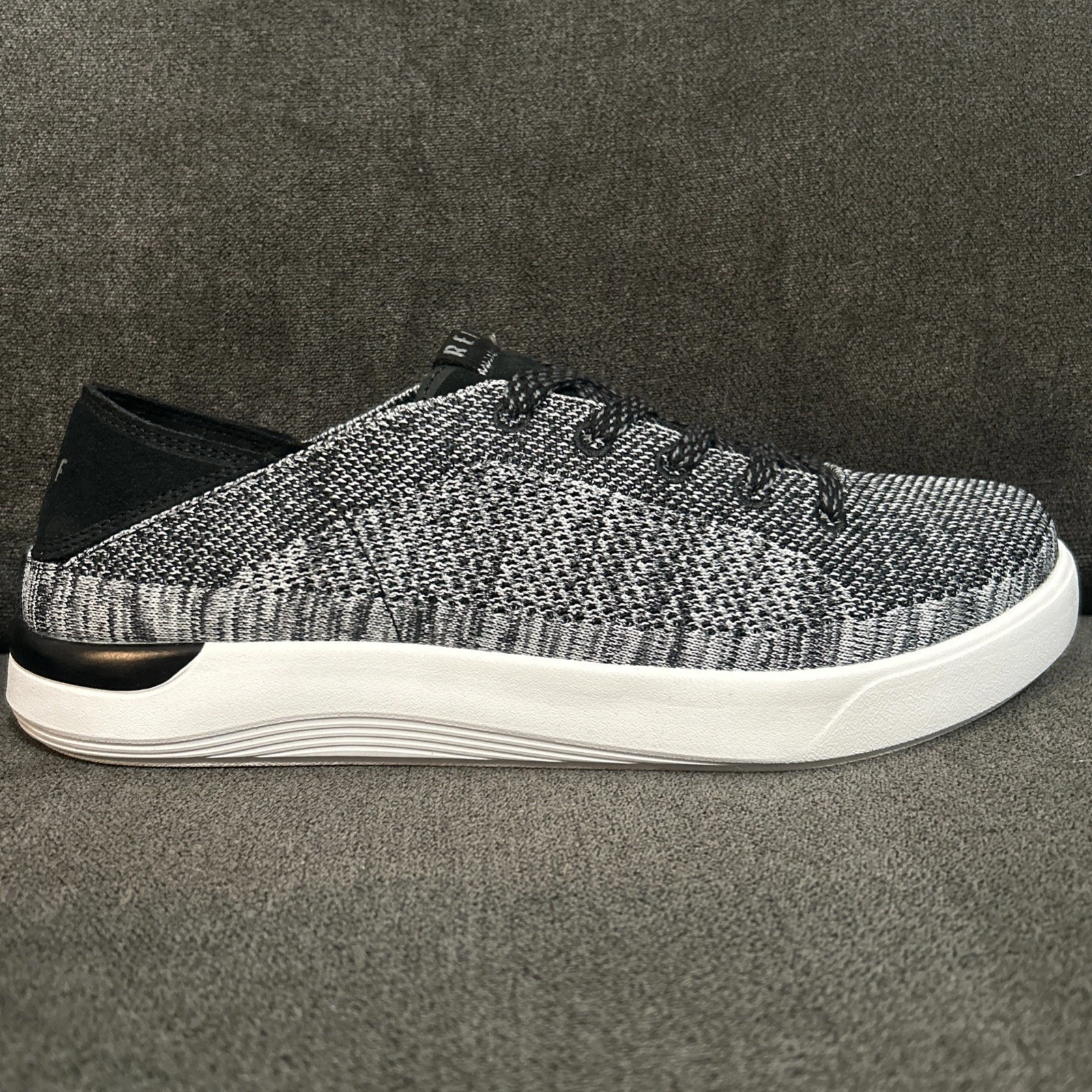 Reef Swellsole Neptune Mens 10 Charcoal Grey Crush Back Heel Comfort CJ6016