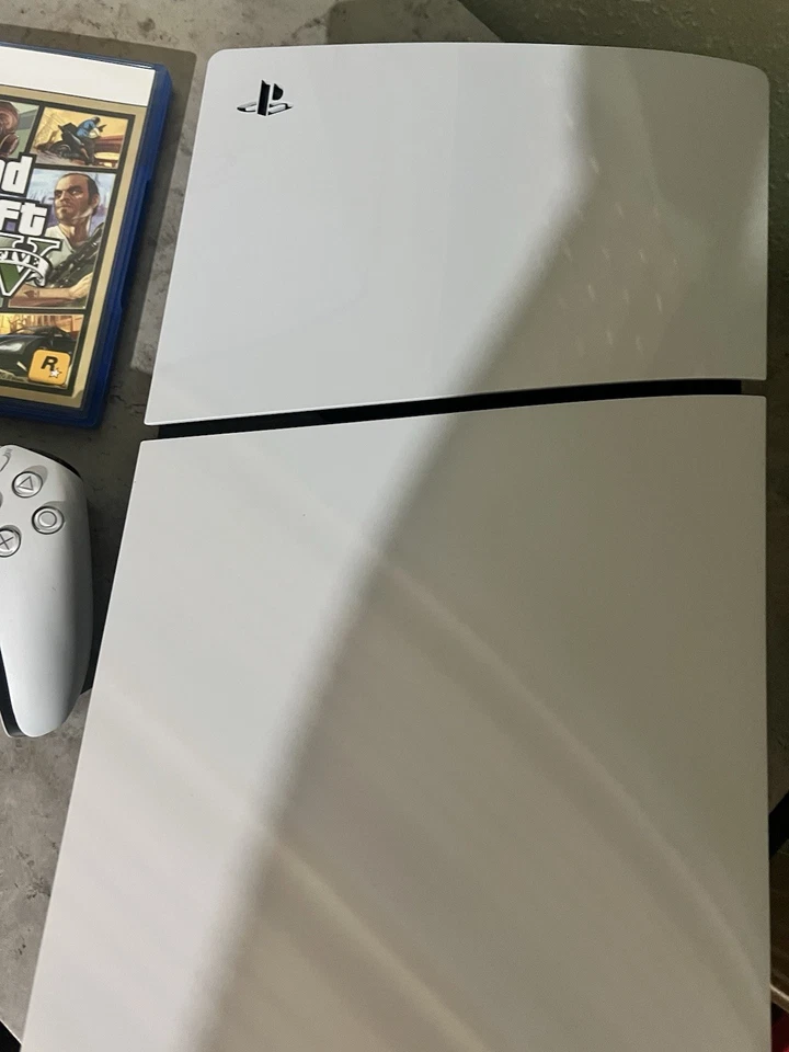 Sony PlayStation 5 Slim, foto 3 de 4