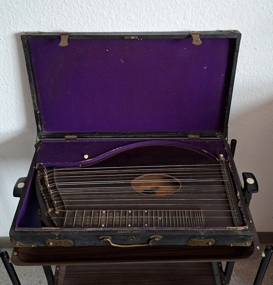 Antique Musical Instruments - Zither Circa 1840-1880, 19th Century, Collectable - Image 2 of 4