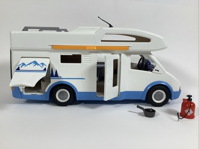 Playmobil 9318 Family Fun RV Camper - Incomplete Set -