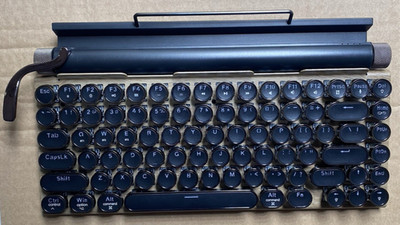 981 retro mechanical hotswappable bluetooth keyboard