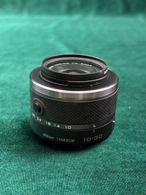 Objectif Nikon 1 NIKKOR VR 10-30mm f/3.5-5.6 non testé - Photo 1/4