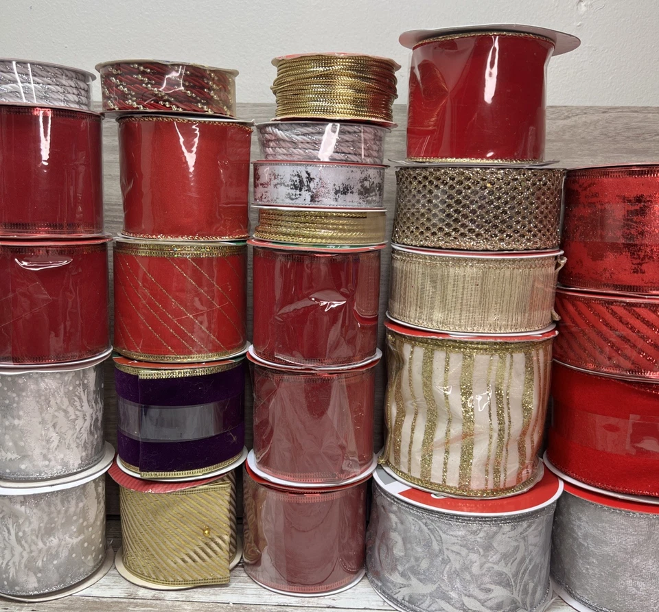 Huge Lot of 31 Assorted Christmas Ribbon - 100's of Yards - Velvet, Wired, Cord - Image 3 of 4