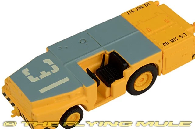 Hobby Master 1:72 MD-3 Mule Tow Tractor USN - Image 3 of 4